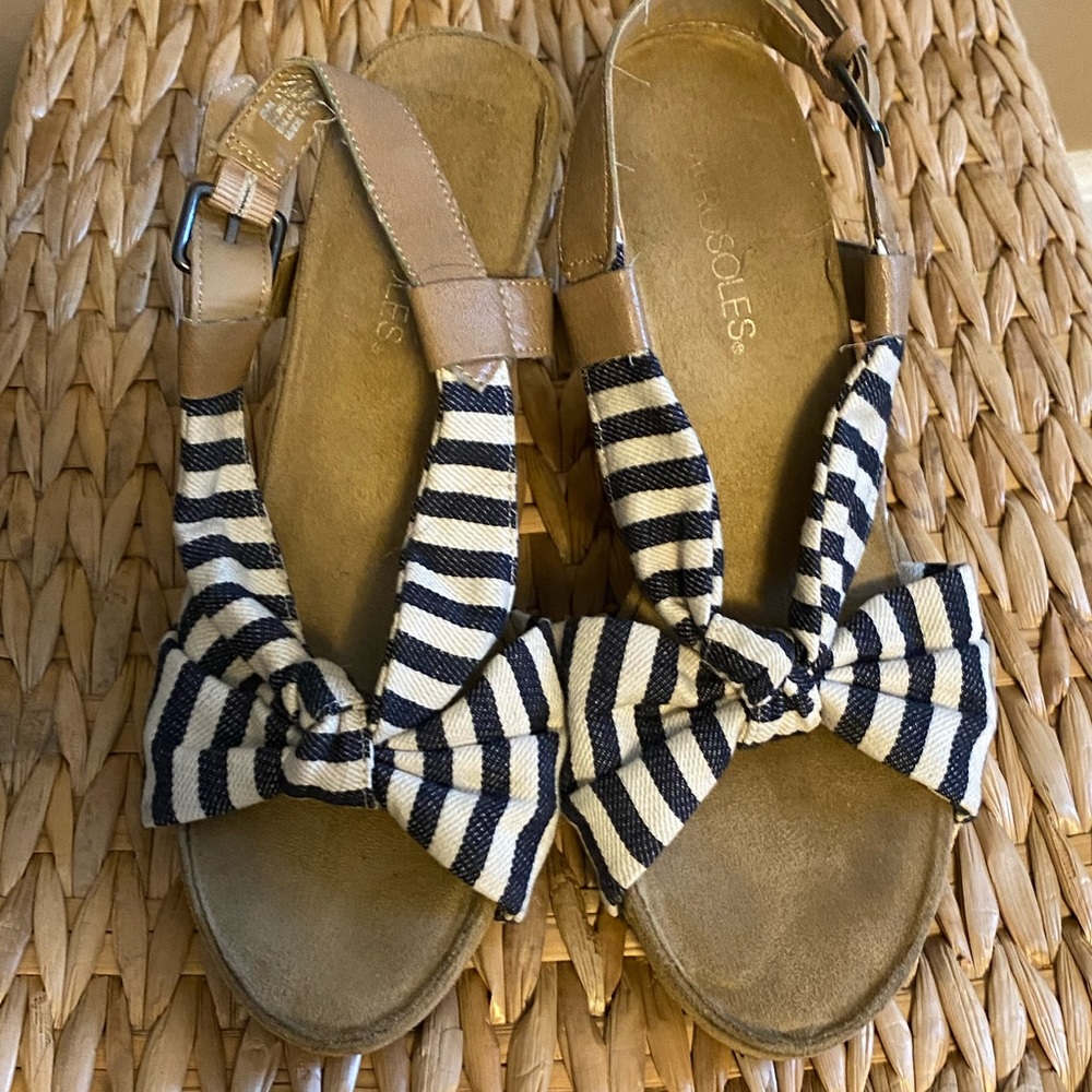 Aerosols espadrille, wedge blue and tan stripe